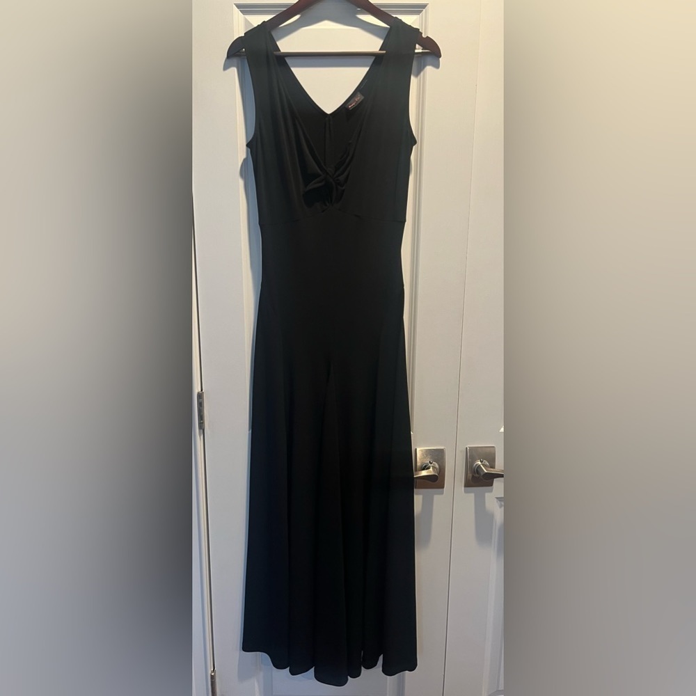 Shape FX Woman's Maxi Black Sleeveless Dress Sz. M